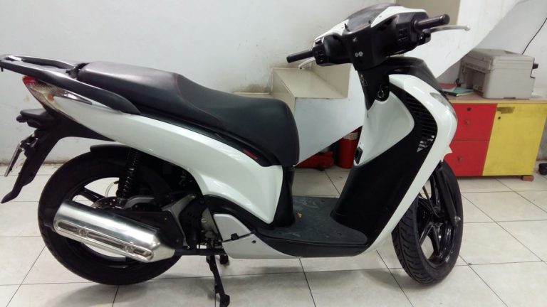 Bán xe Honda SH 150i nhập đời 2010-0