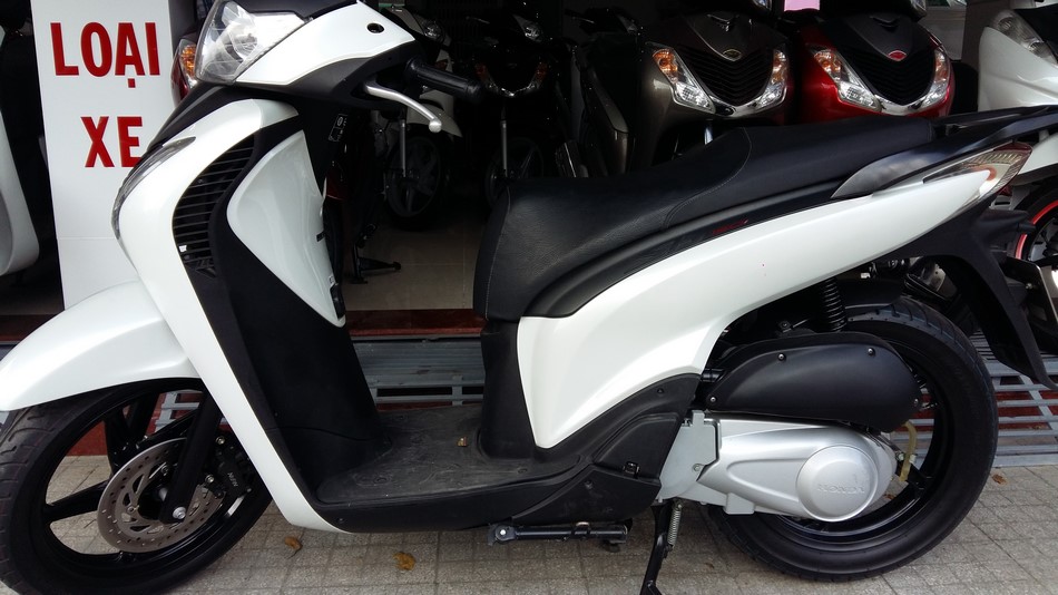 Bán xe Honda SH 150i nhập đời 2012-0