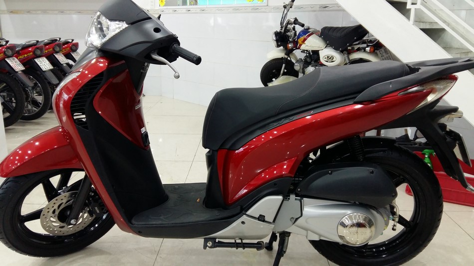 Bán xe Honda SH 150i Nhập đời 2011-0