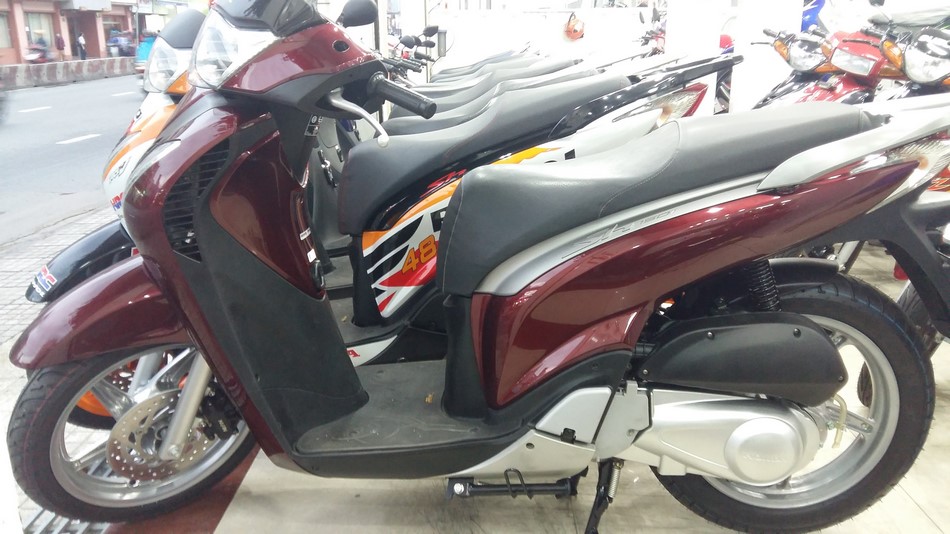 Bán xe Honda SH 150i nhập đời 2012-0