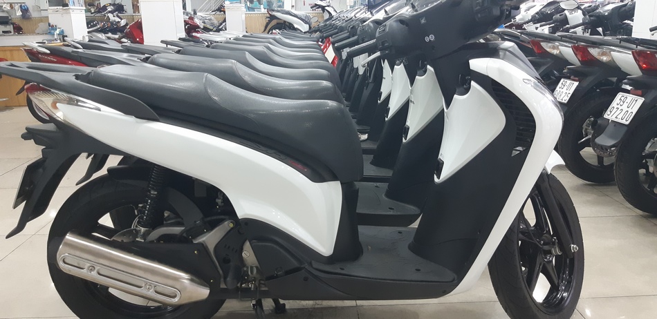 Bán xe Honda SH 150i Mẫu Ý Đời 2012-0