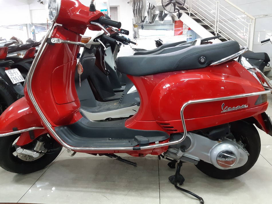 Bán xe Piagio Vespa 150 nhập đời 2011 - BS 39539-0