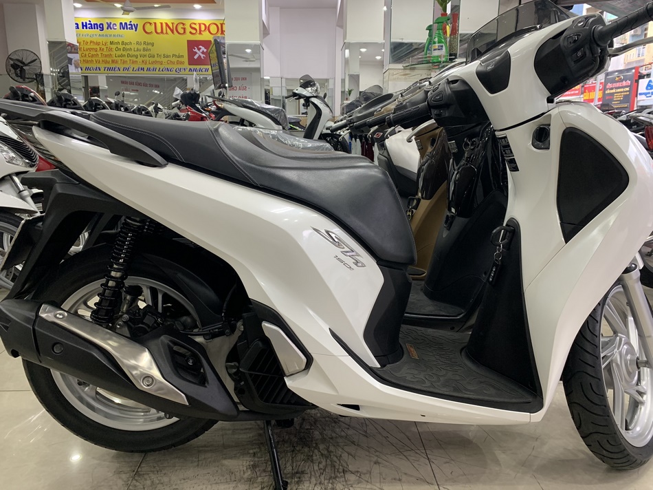 Bán xe Honda SH 125 Việt Nam đời 2018-0