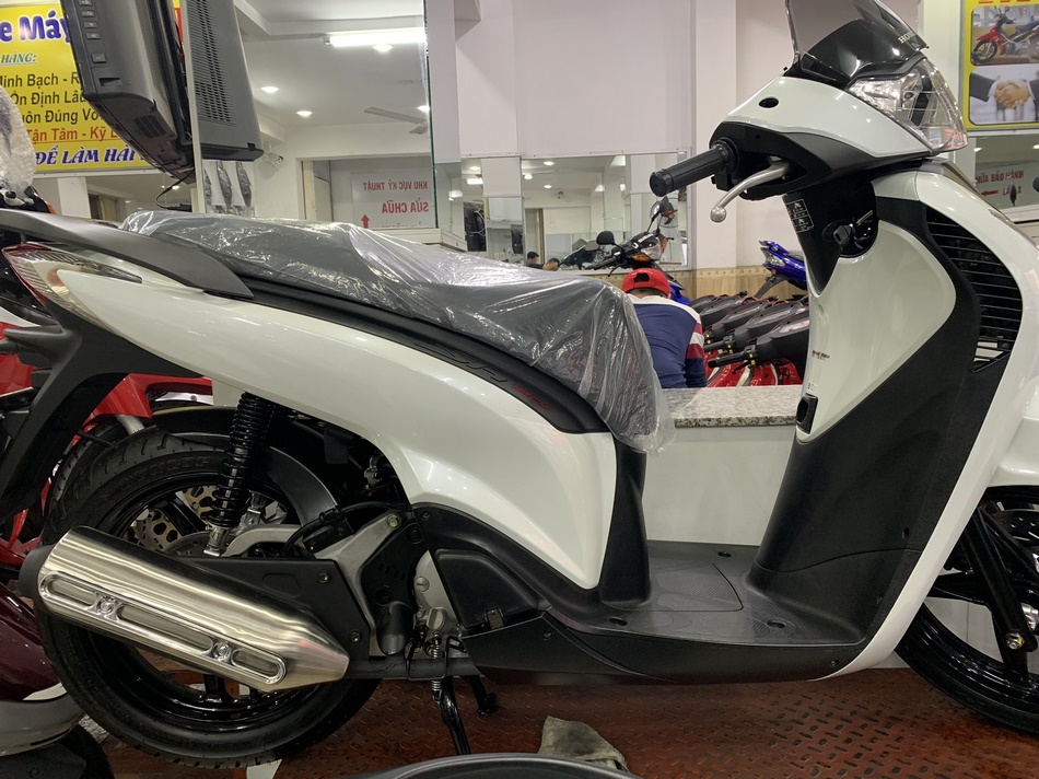 Bán xe Honda SH 150i nhập đời 2012-0