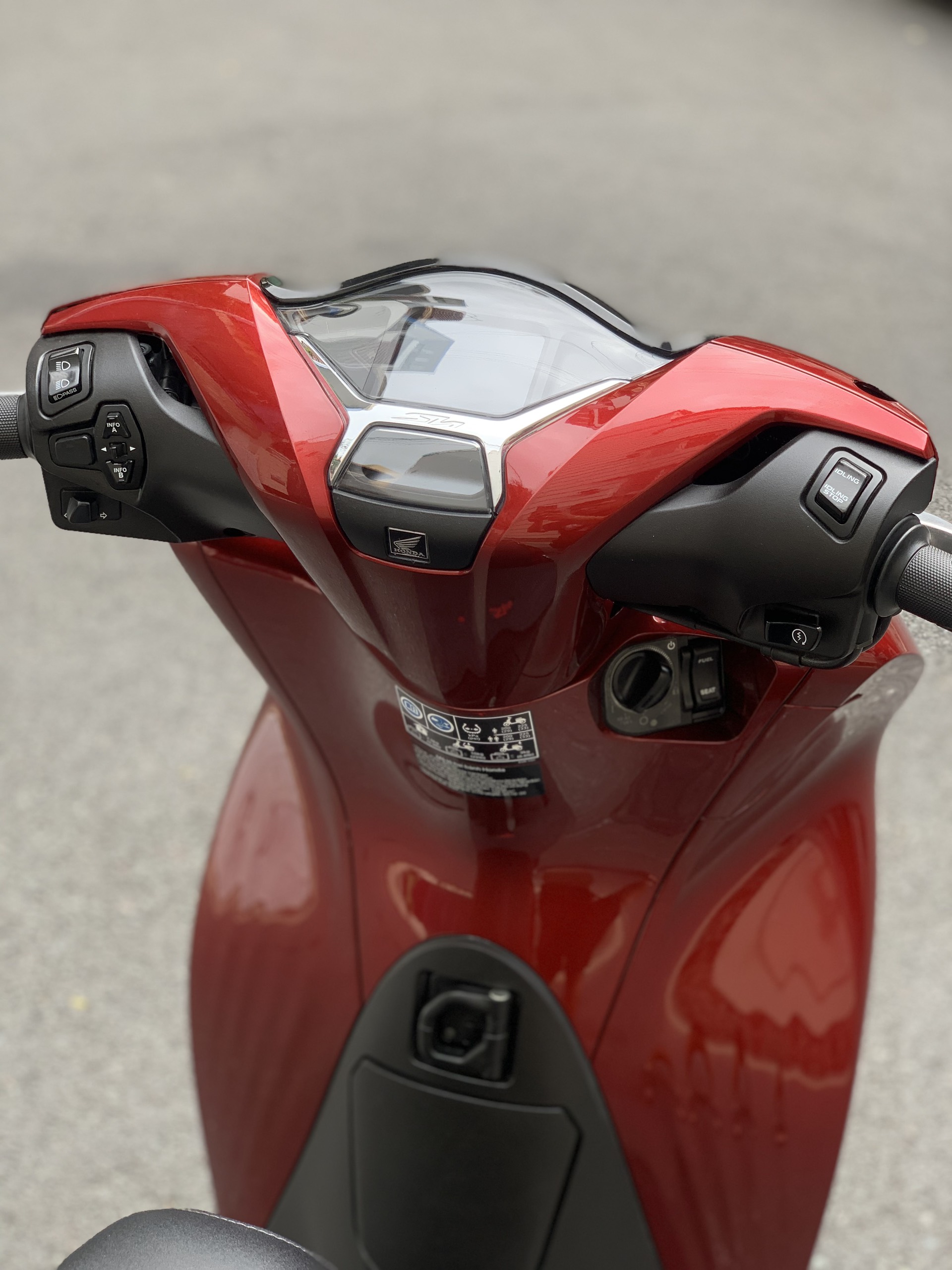 z6869277400203_aaf6cf282f8180d3a676ad35fc393255